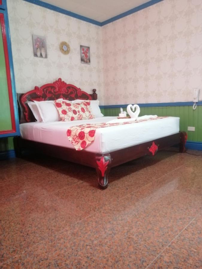 Sang Yoo Mountain View Tagaytay Bed And Breakfast - Taal Lake View Tagaytay City Esterno foto