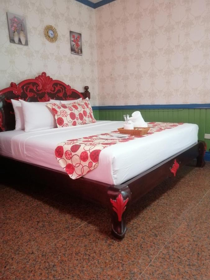 Sang Yoo Mountain View Tagaytay Bed And Breakfast - Taal Lake View Tagaytay City Esterno foto